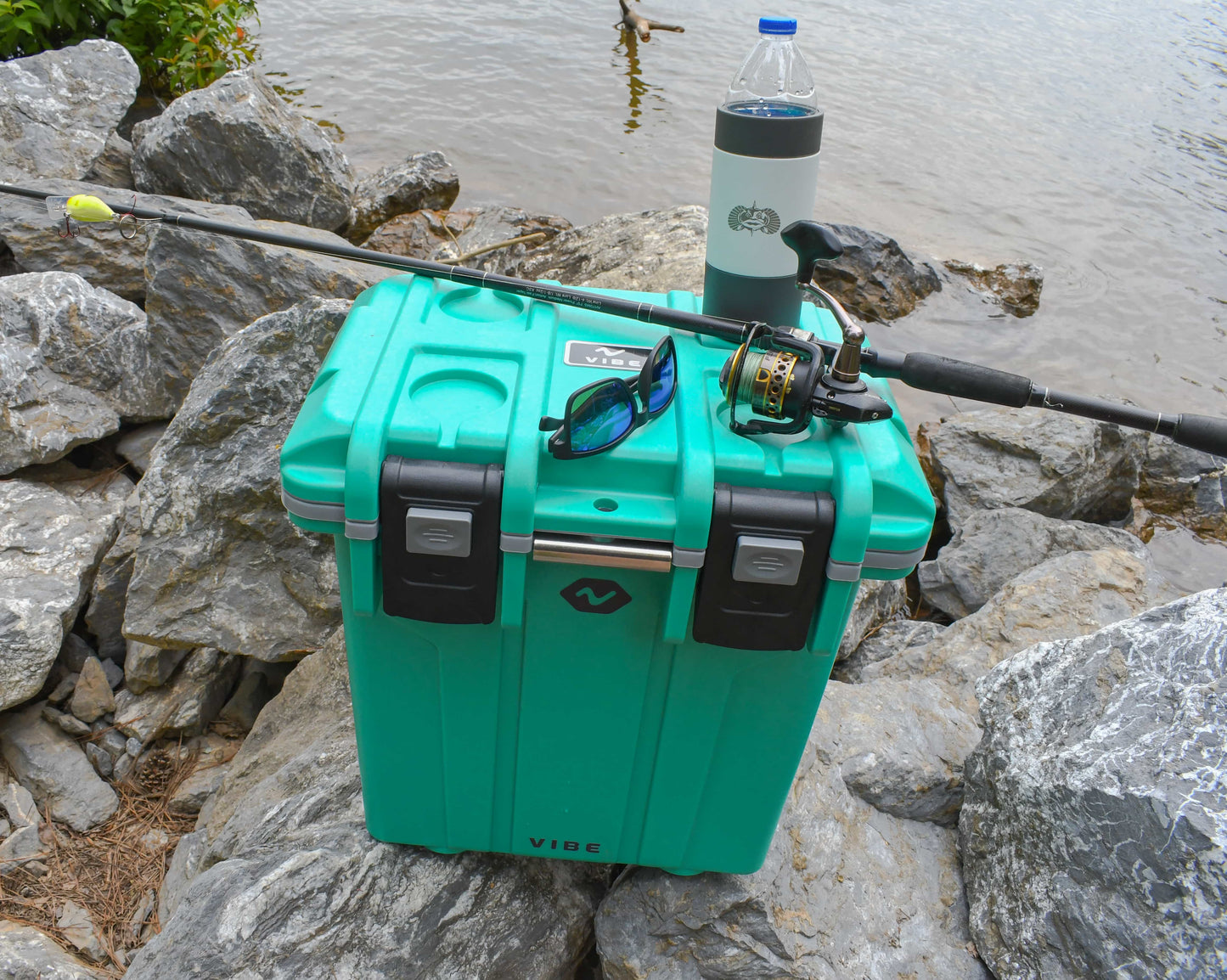 Vibe 20 Quart Cooler — Coolers